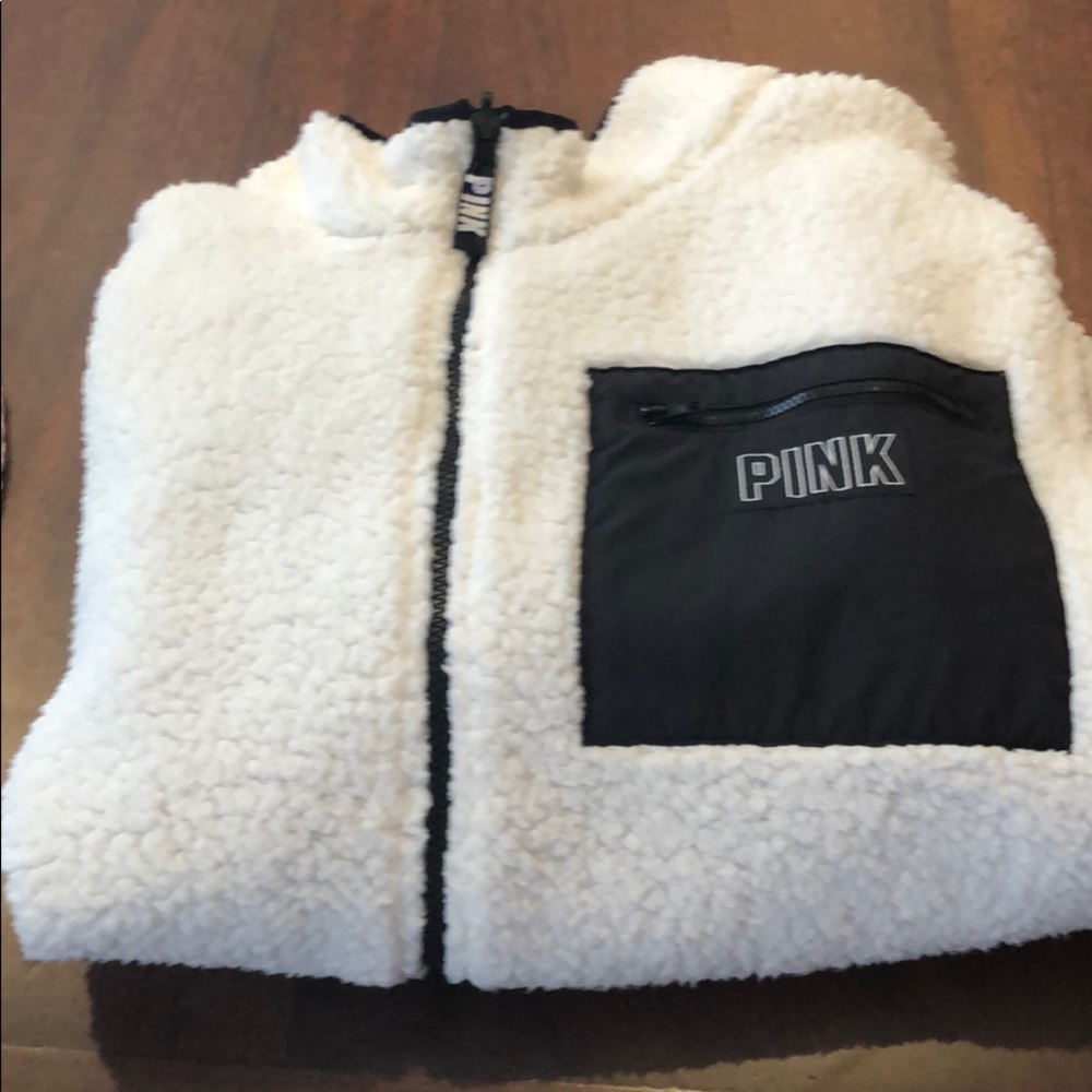 - Victoria’s secret pink Sherpa full zip! Wo…
